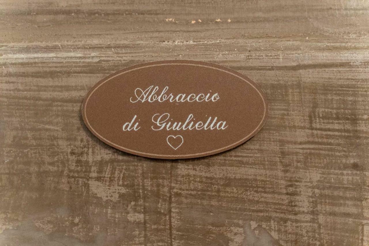 Abbraccio Di Giulietta Apartment Verona Ngoại thất bức ảnh